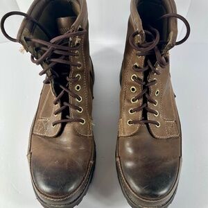 Classic Rugged Timberland Men’s Boots 10.5 – Comfy & Broken In